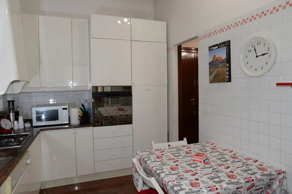 Emilios Home Entire Apartament up to 7 people
