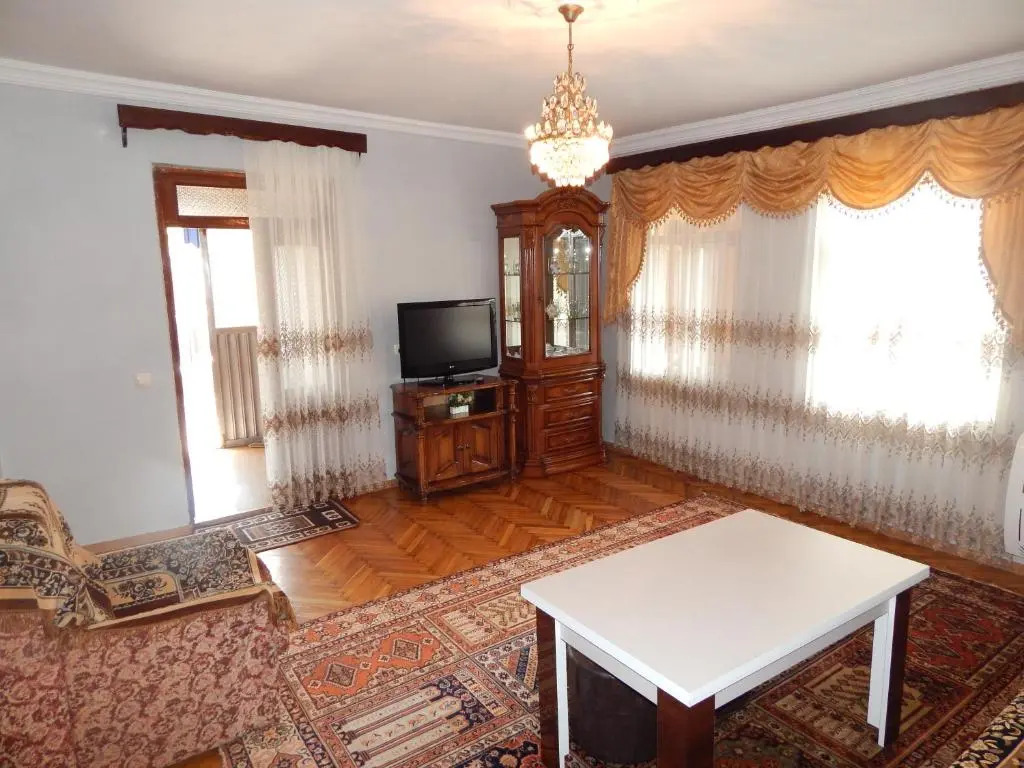 400 meters from the sea