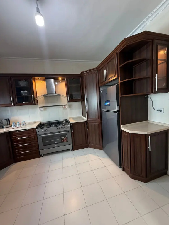 3bedroom Aprt of 200sqm Near Movenpick Hotel Amman