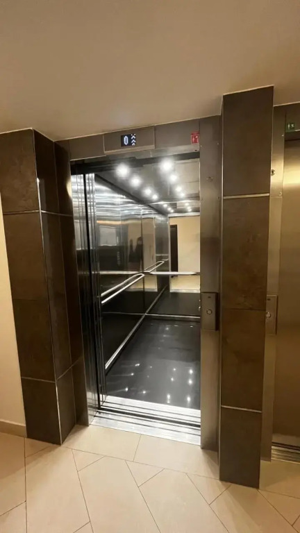 Residence Garden Tower - 8 min do centra, garaz