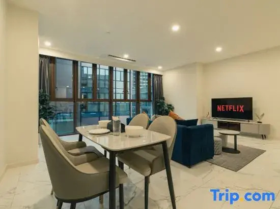 The Galleria | 2-bedrooms, spacious, large balcony