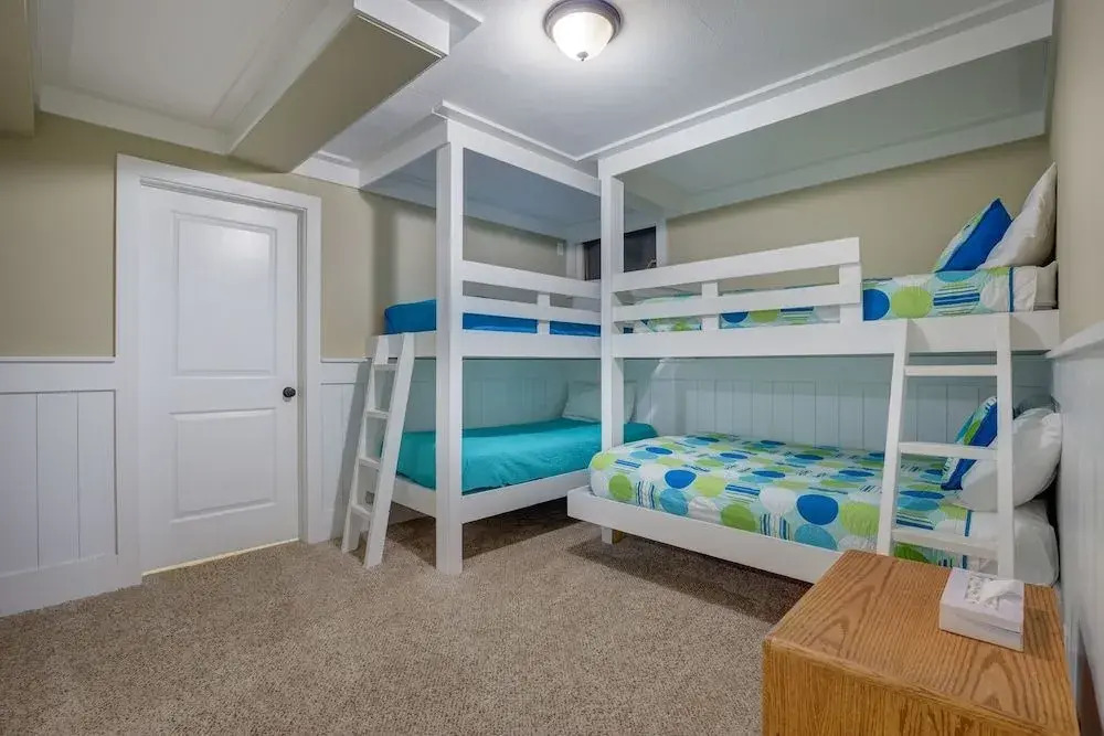 Soda Ridge 1608 - 8 Br Condo