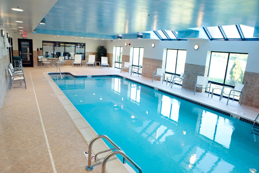 Hampton Inn & Suites Detroit-Canton