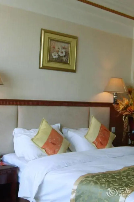 Hongda Longmen Hotel