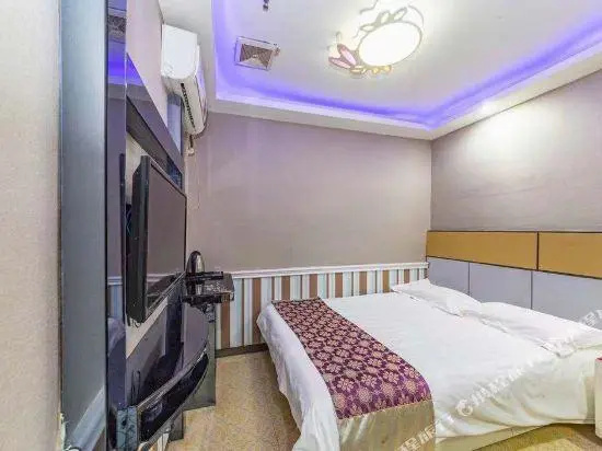 Huangguan 168 Express Hotel Shanghai Waigaoqiao