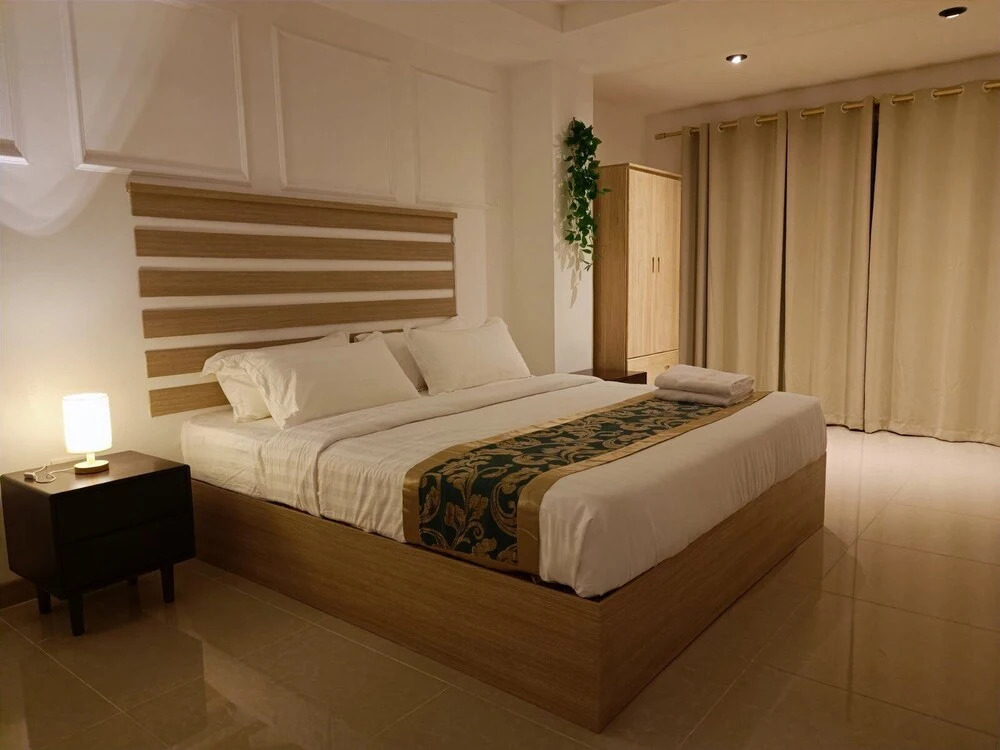 Sky Hotel