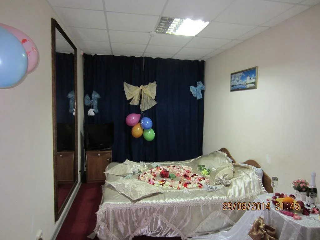 Club Hotel