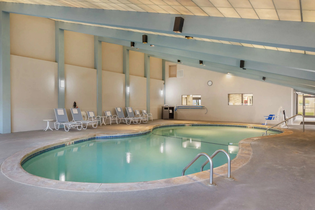 Best Western Plus New Englander