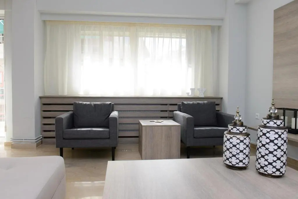 Grey Suite Filoxenia
