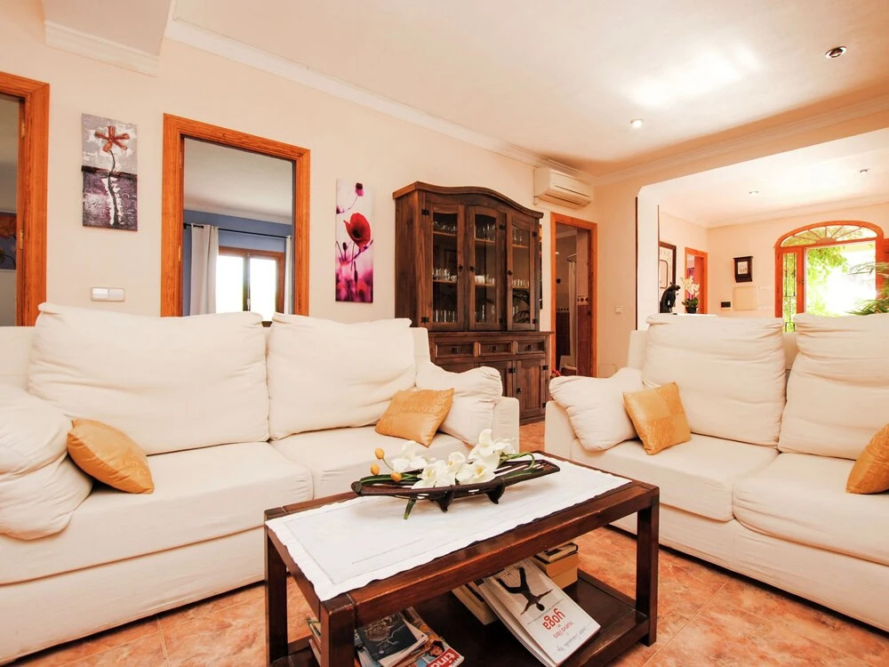 Cosy Finca With big Private Swimming Pool Very Centrally Located on the Island
