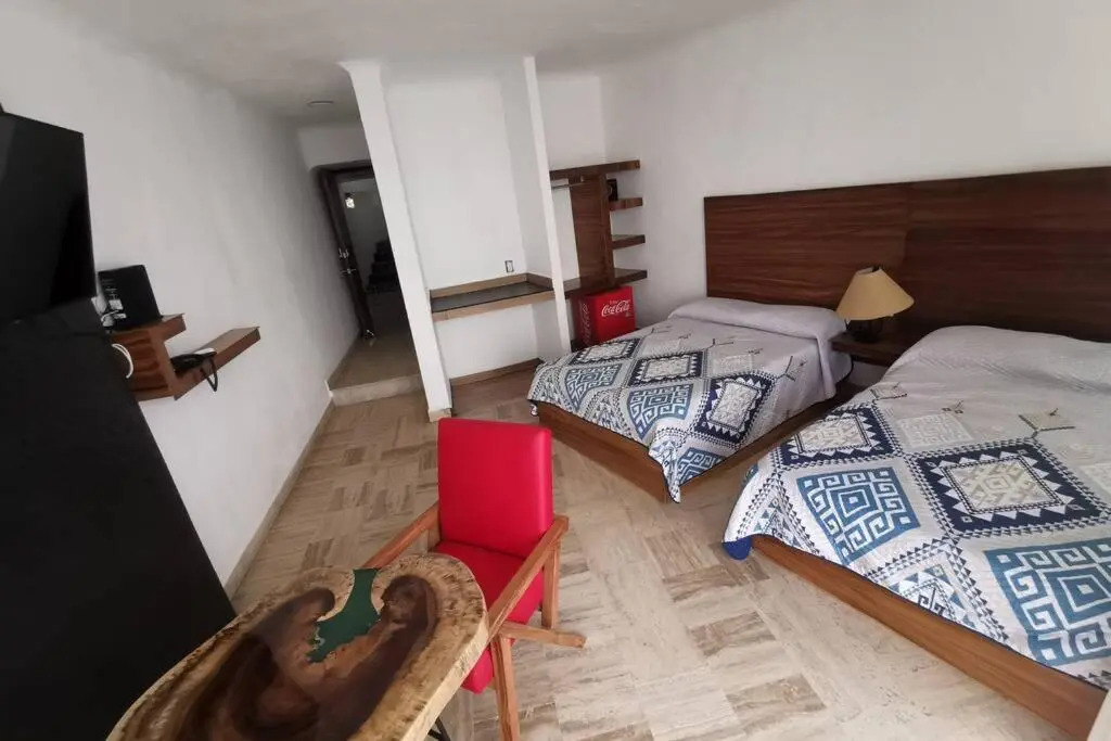 51 Master Room