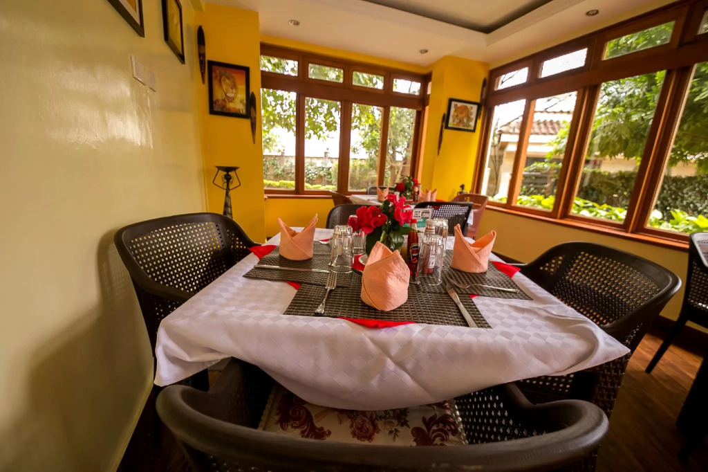 Meltonia Luxury Suites