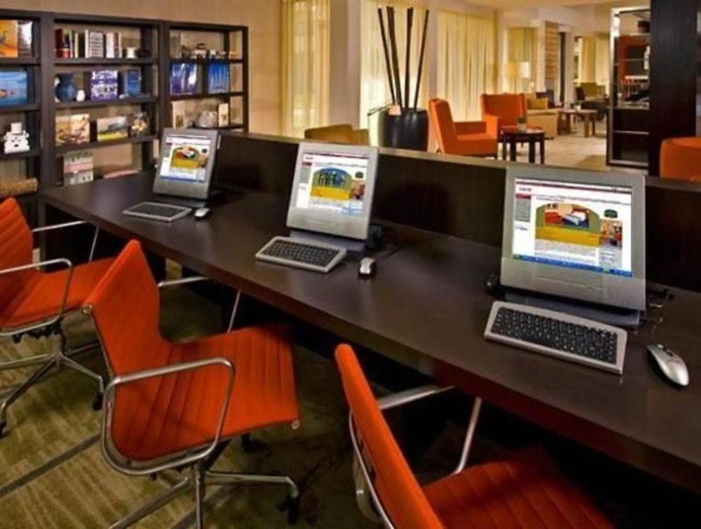 Courtyard by Marriott Washington, D.C./Foggy Bottom