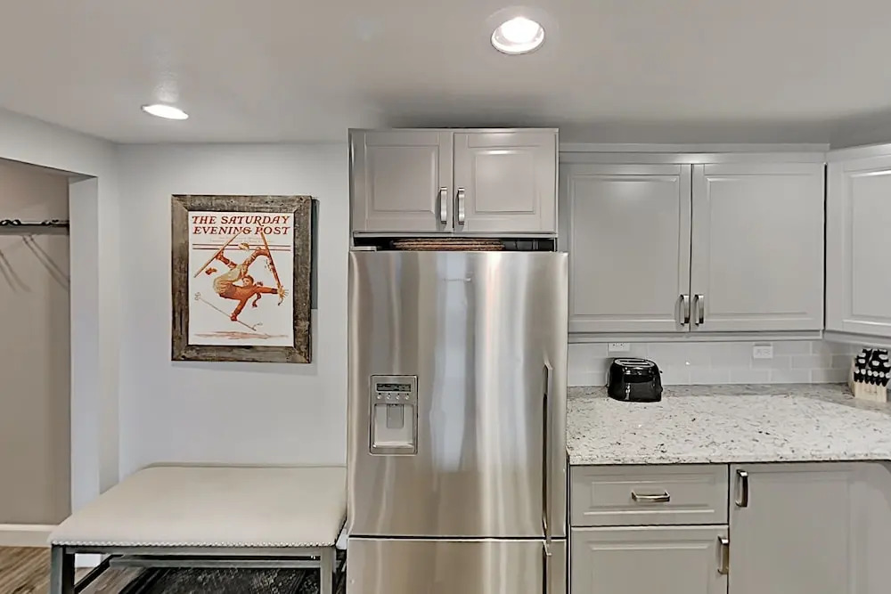 Ski-in, Ski-out At The Ge With Heated Pool Studio Bedroom Condo