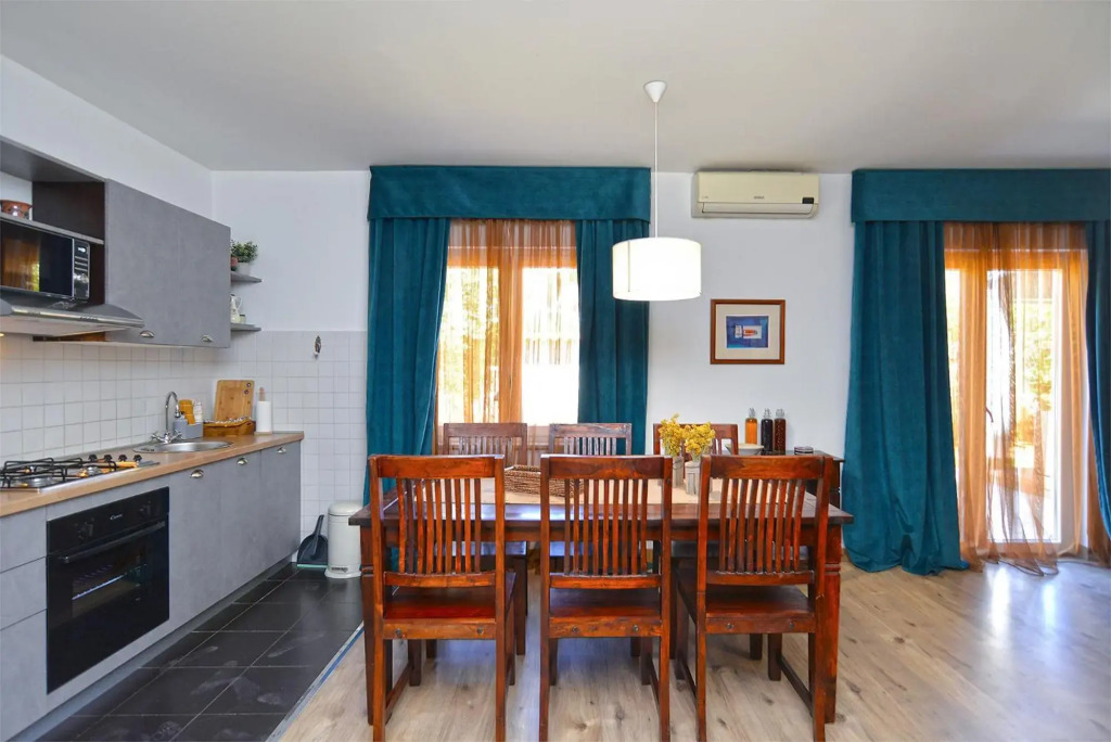 House Desanka 2102