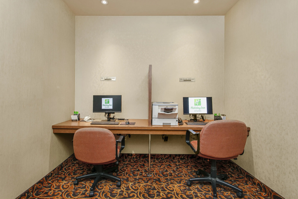 Holiday Inn & Suites Lloydminster by IHG