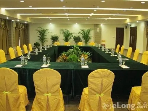 Jinruifeng Hot Spring Hotel - Guangzhou