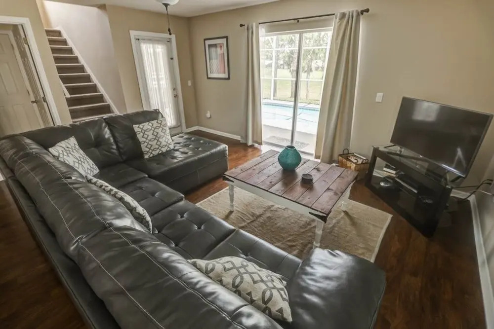 Southern Palms Pool 3 Bedroom Home by RedAwning