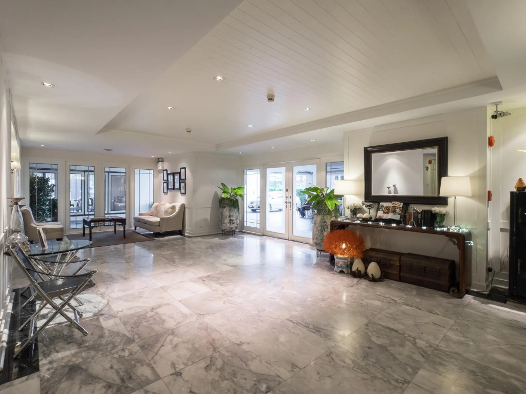 Rongratana Executive Residence Bangkok
