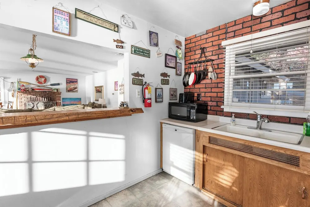 Lakefront Retreat