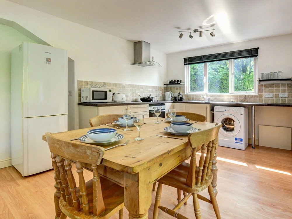 Cozy Holiday Home in Looe near River