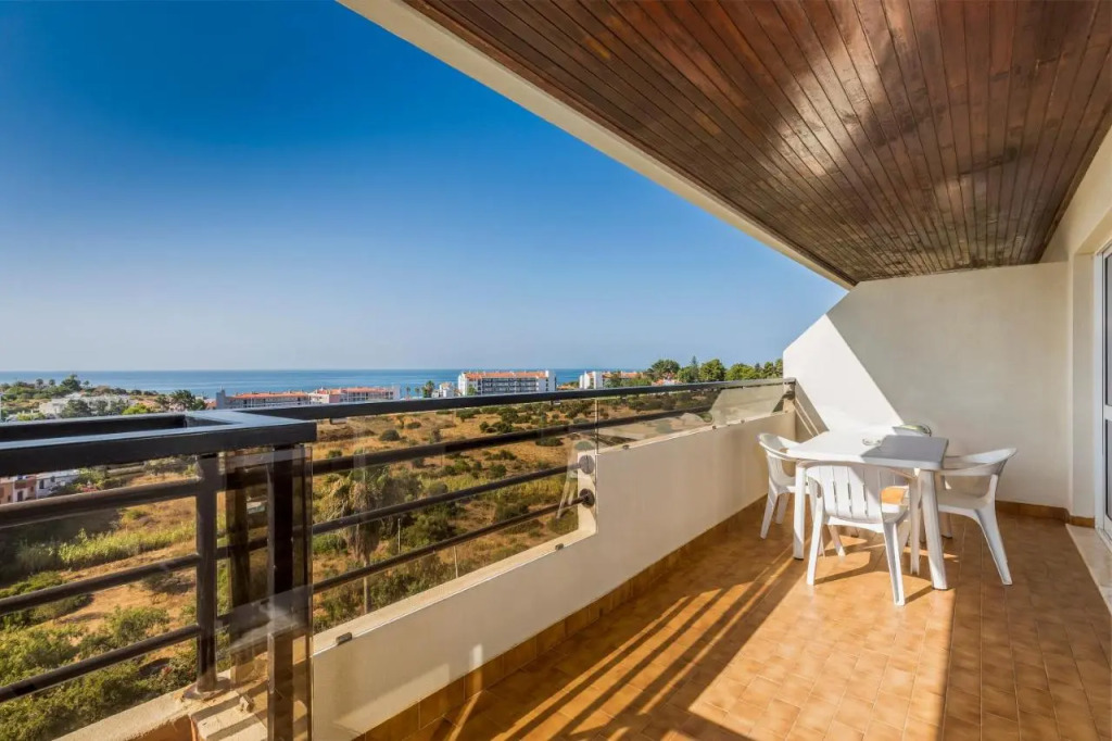 Отель Interpass VAU Hotel & Apartaments