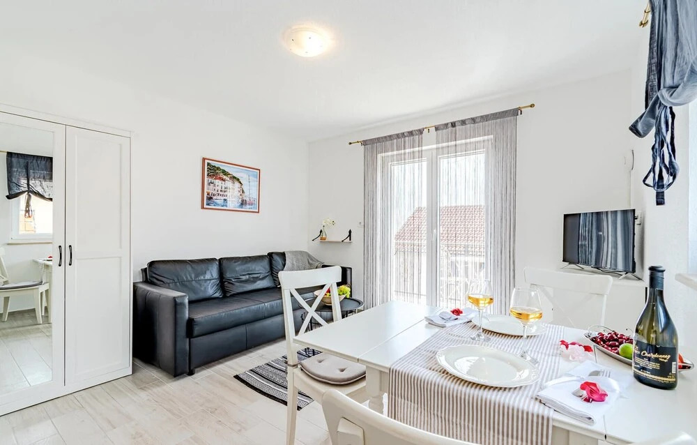 Stunning Apartment in Orebic With Wifi and 1 Bedrooms
