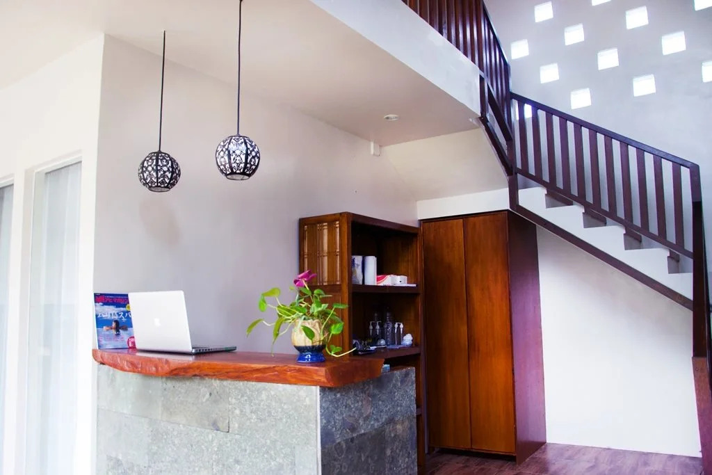 Full Moon 8 Bed & Breakfast