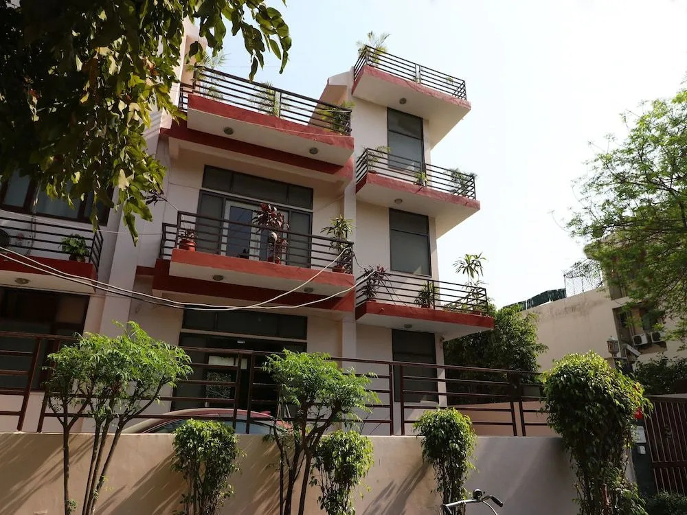 OYO 12477 DLF Phase 2
