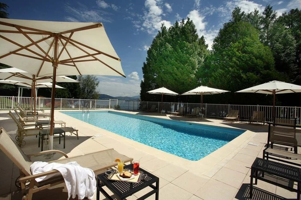Hotel Ombremont-restaurant Le Bateau Ivre