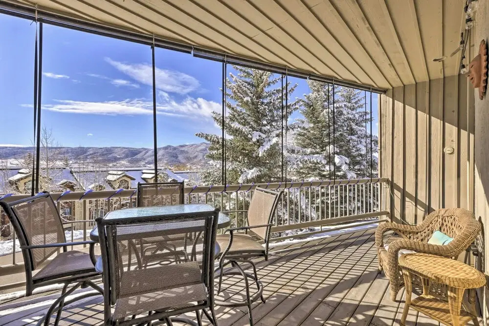 Cozy Condo w/ View, Walk to Steamboat Ski Resort!