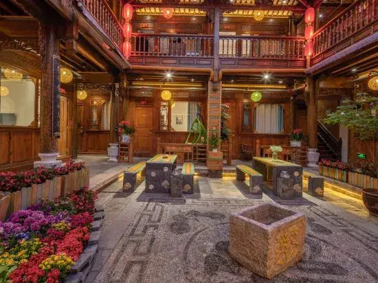 Jiuqi Fuxiang Inn (Lijiang Ancient City Dashuiche Branch)