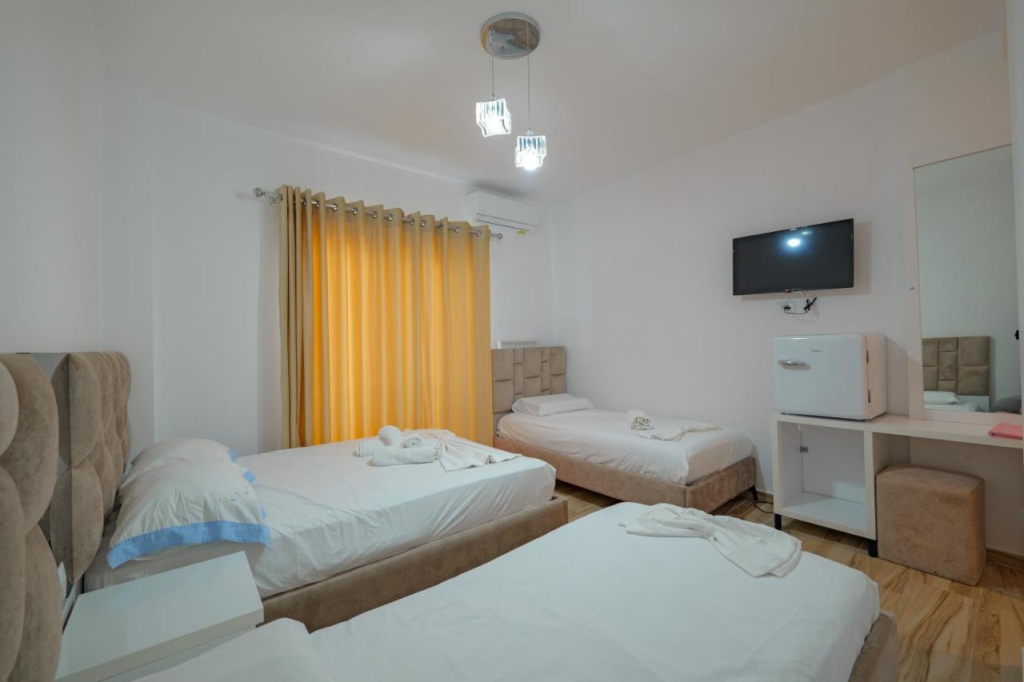 Hotel Take