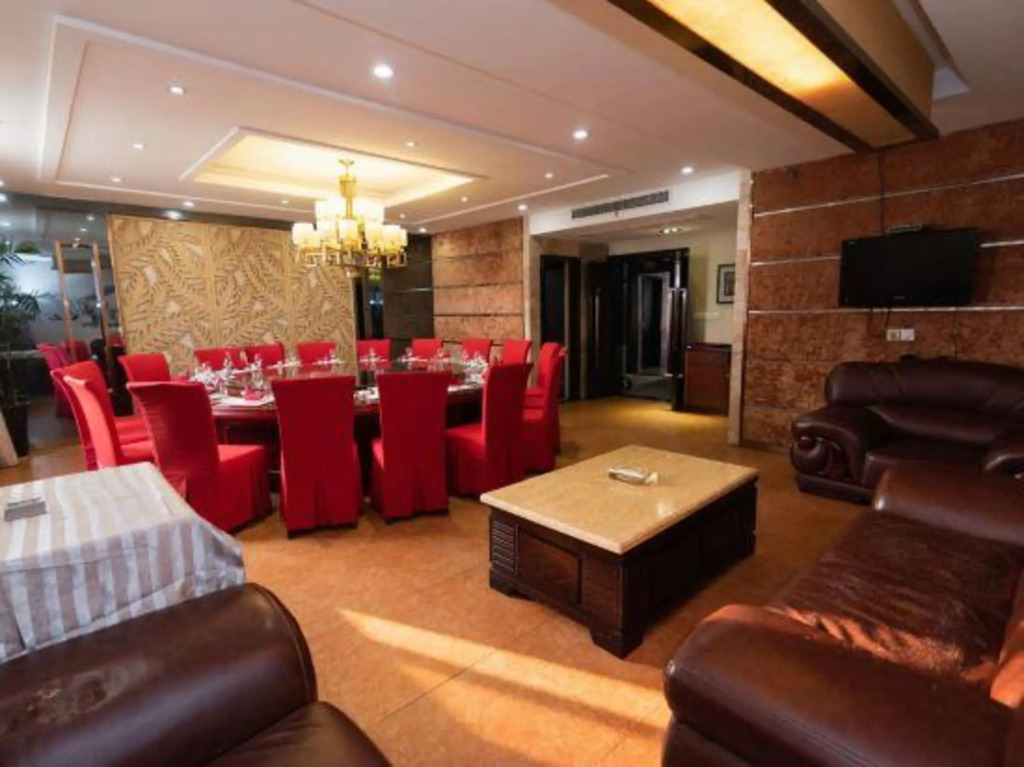 New Era Business Hotel (Anqing Wuyue Plaza Branch)