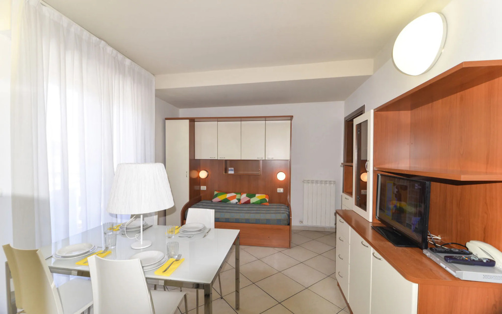 Riviera Residence