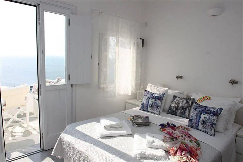 Marina View Studios & Apartments