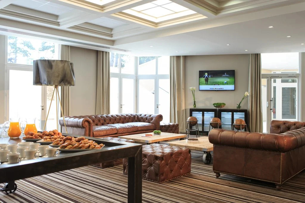 Renaissance Paris Hippodrome de St. Cloud Hotel