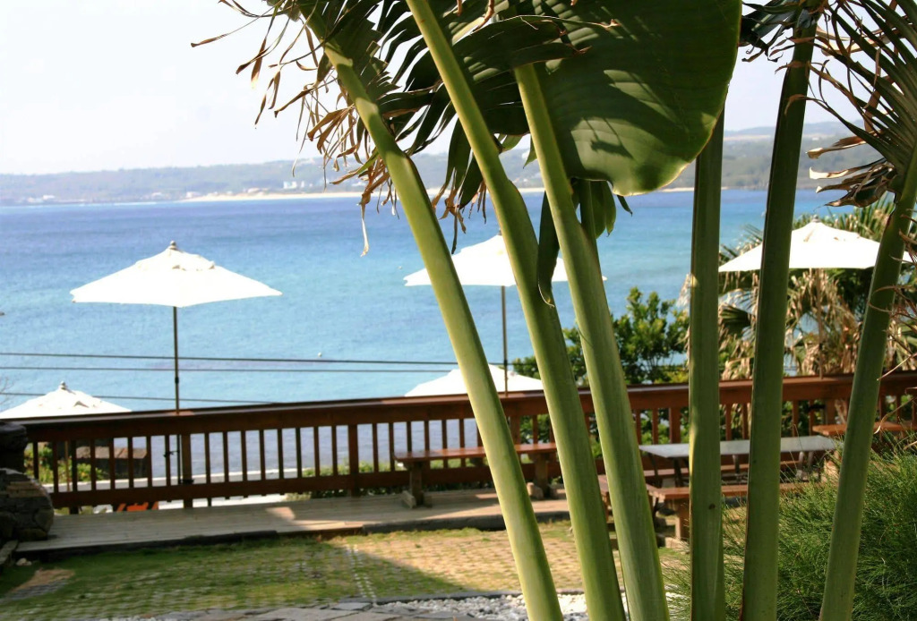 Haku Beach Days Inn