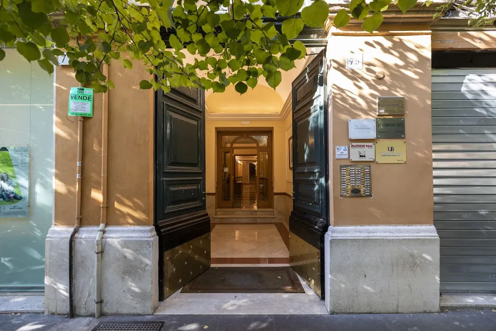Maison Boncompagni