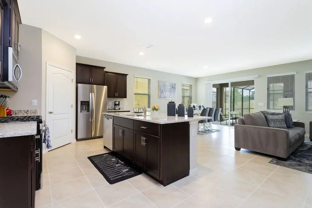 7877 Solterra Resort 6Bd 12G 130610