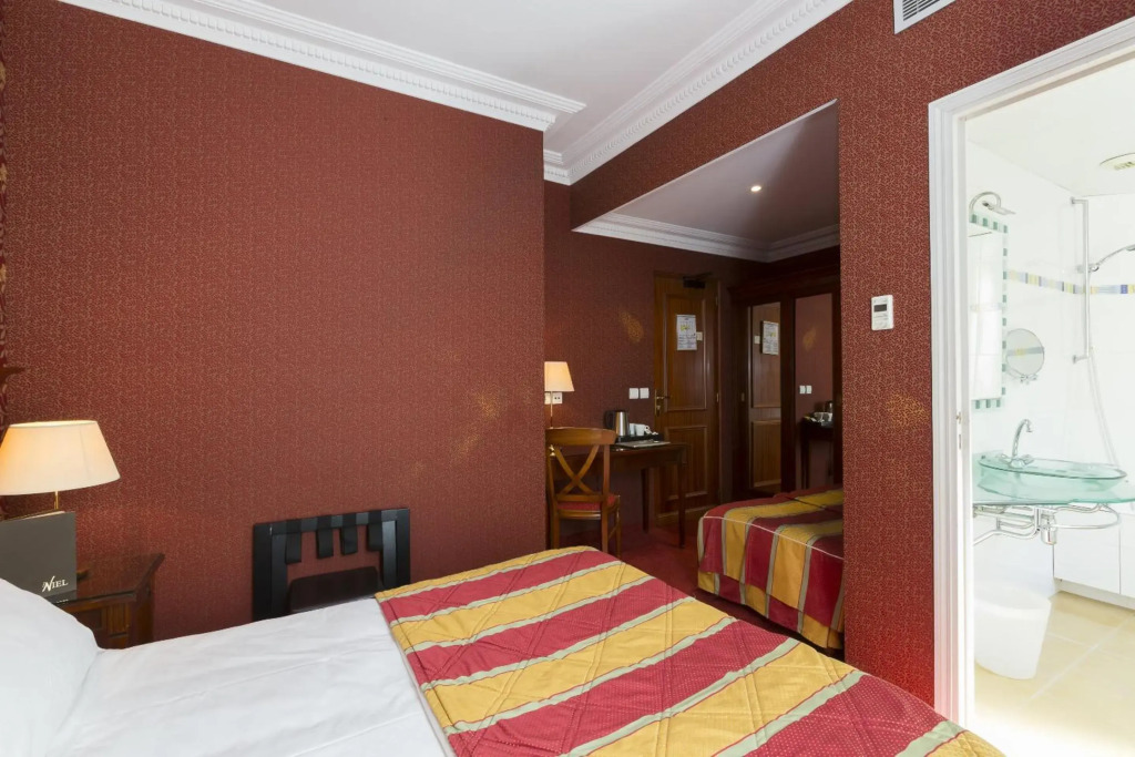 Elysees Niel Hotel