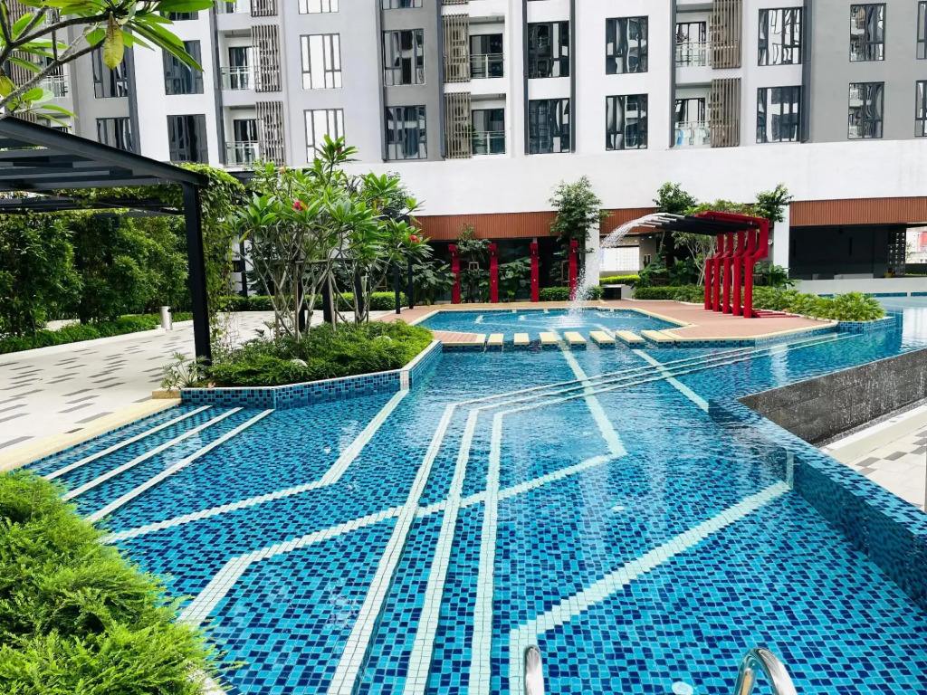 Riveria Suites, KL Sentral by Homebrickz