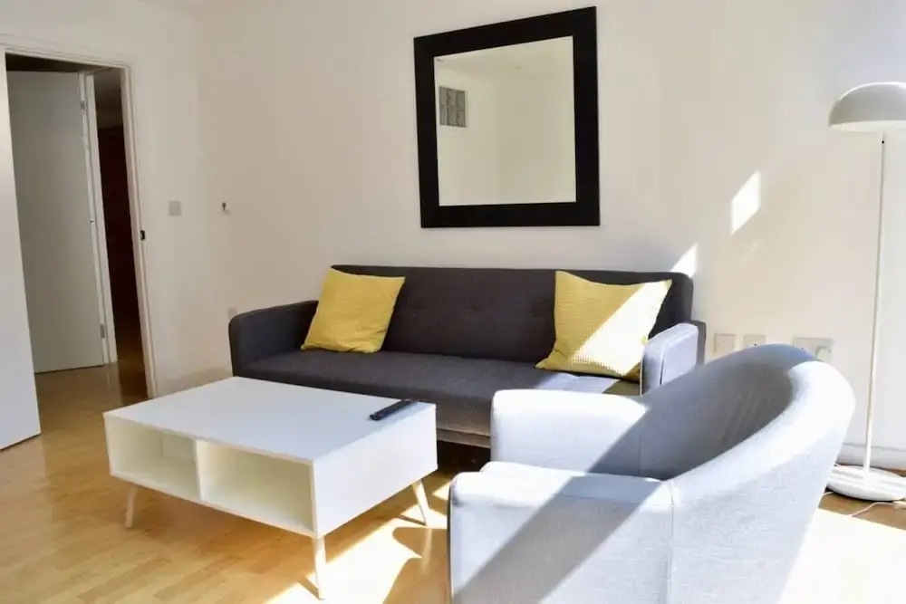 Modern 1 Bedroom Flat in Canary Wharf