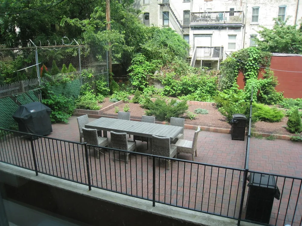 Deedee's Lofts at Grove II