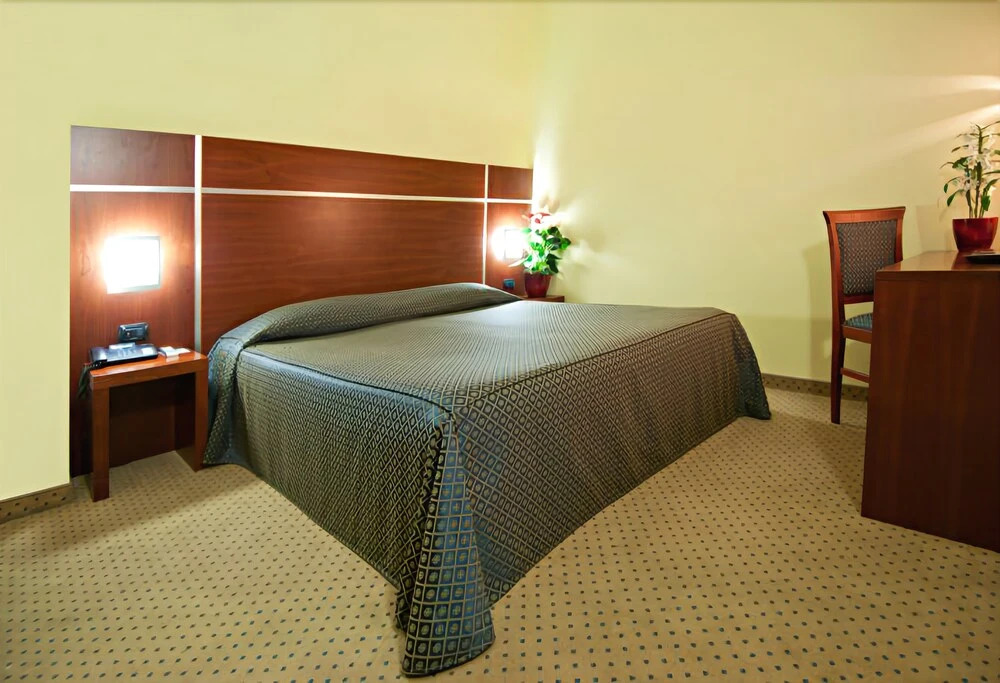 Hotel Domus Expo