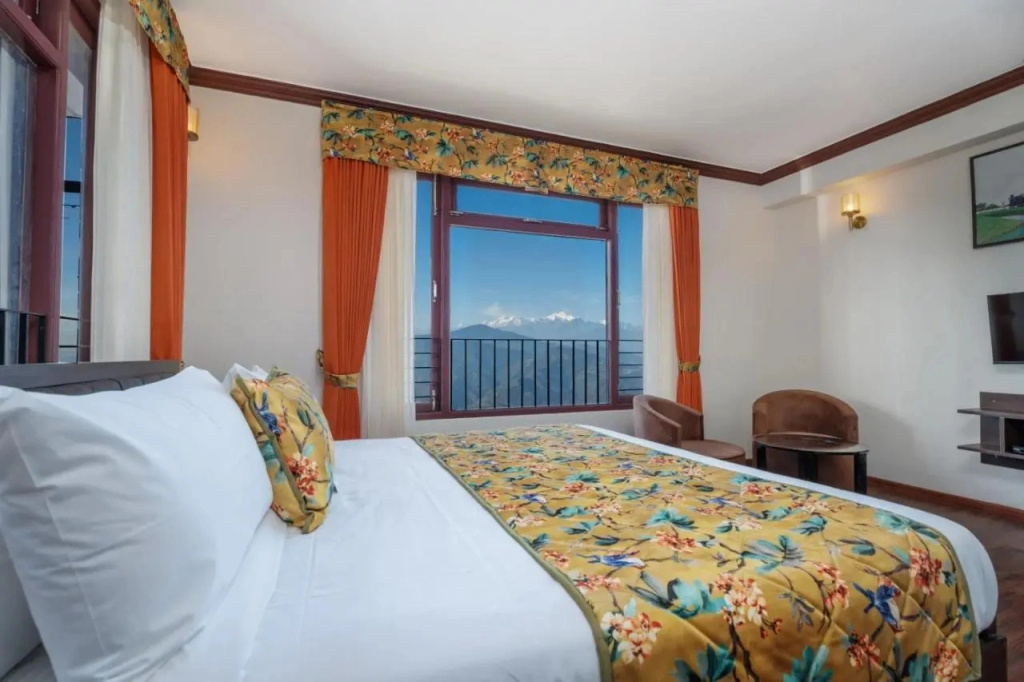 Summit Sherpa Mountain Hotel & Spa