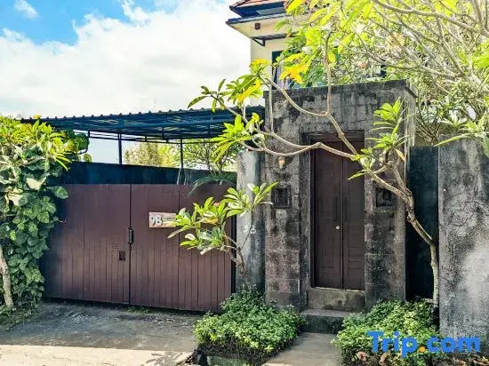 The Lavana Villa Singgahan Jimbaran - 3 Bedroom Villa