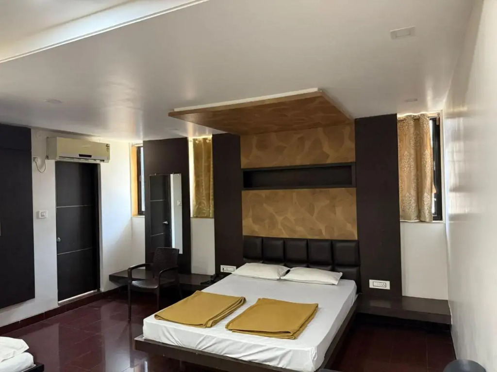 Chalukya Deluxe