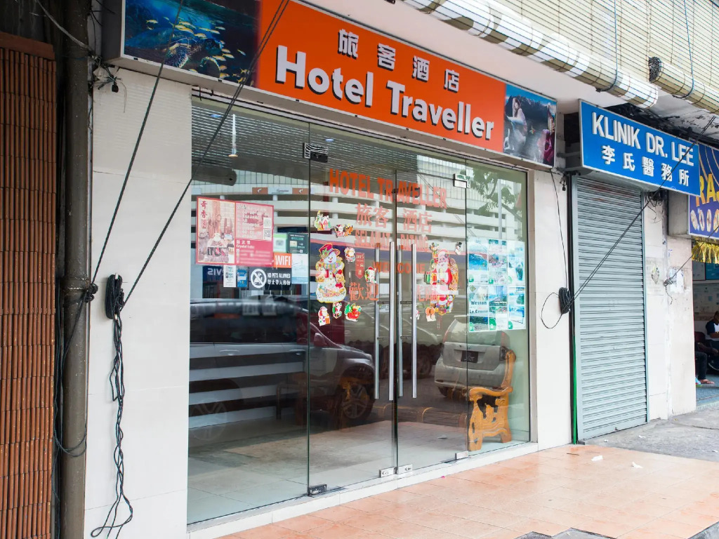 Hotel Traveller