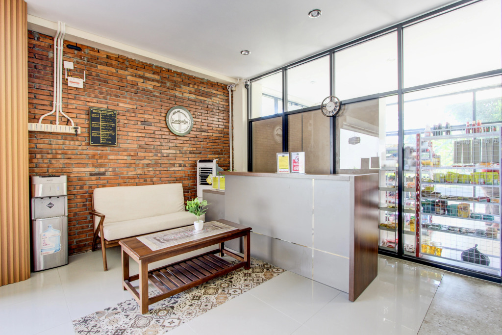 Kedaton home kostel
